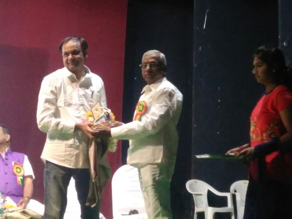 जेष्ठ समाजश्रेष्ठी सन्मान